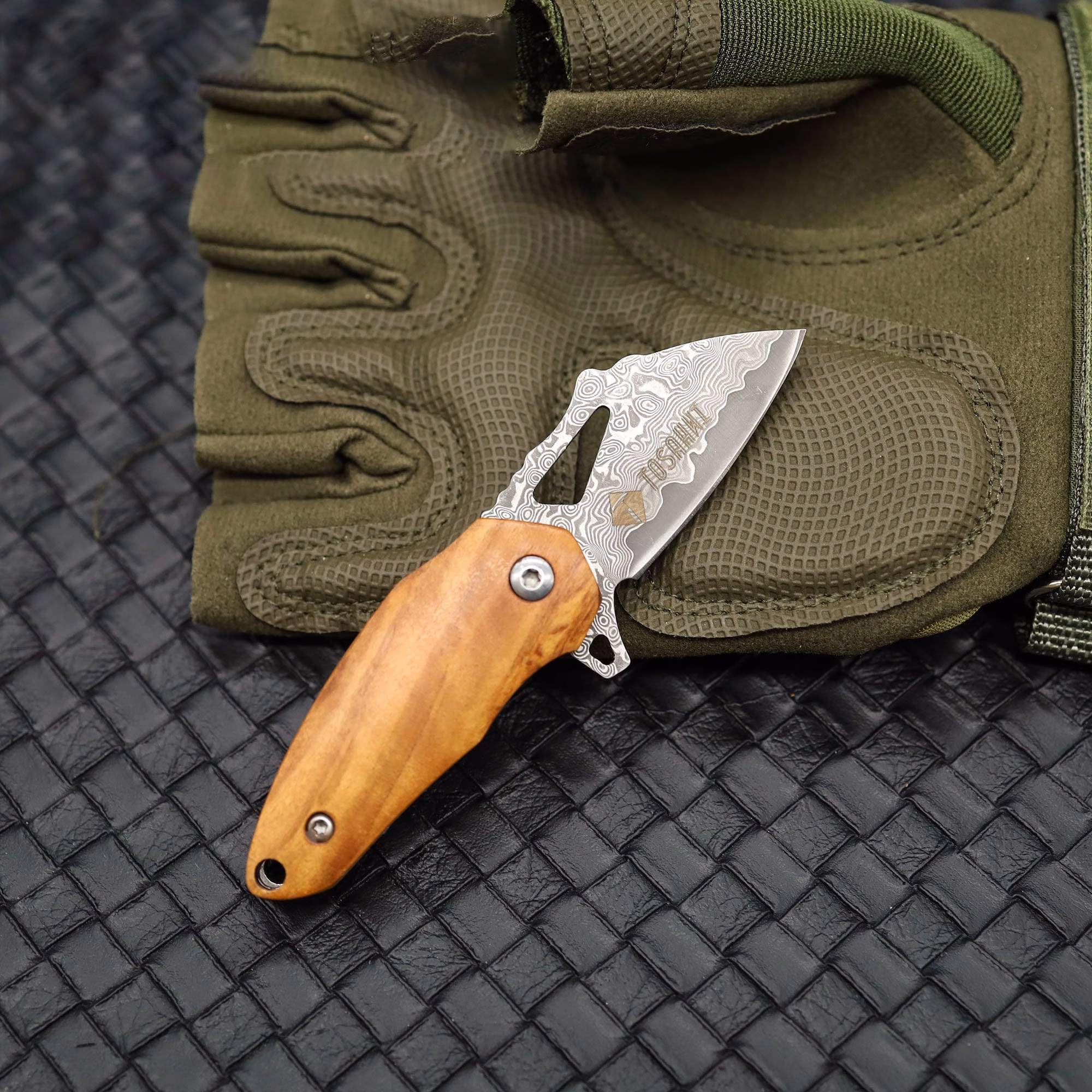 TOSAHWI Beef Bones Handle Mini Pocket Folding Blades Self Defense EDC Knife