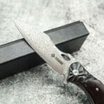 TOSAHWI Handmade Damascus Steel Folding Knife with Purple Ebony Handle - Image 7