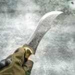 Tosahwi Handmade Vanguard Damascus Curved Bowie Knife with Leather Sheath - Image 5